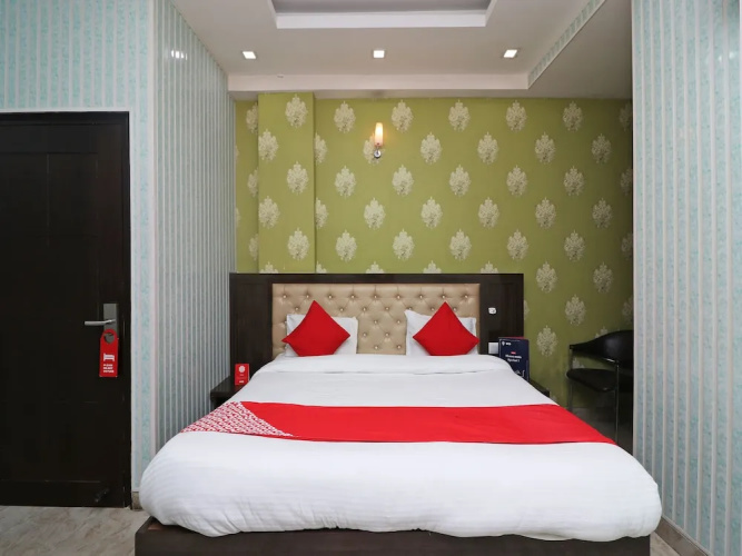 OYO 1125 Hotel City Point