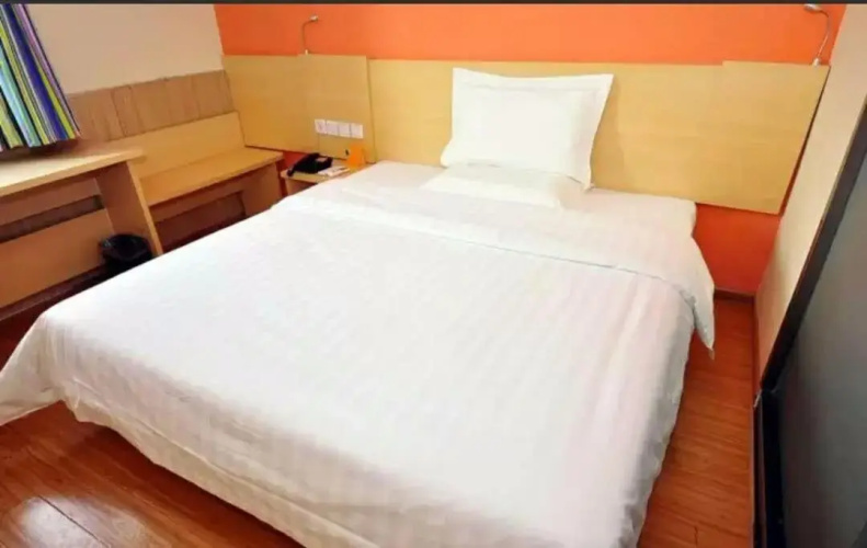 7 Days Inn