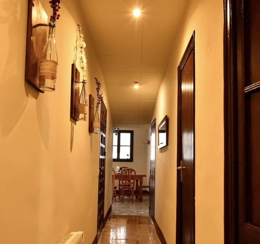 4 Bedrooms Cottage
