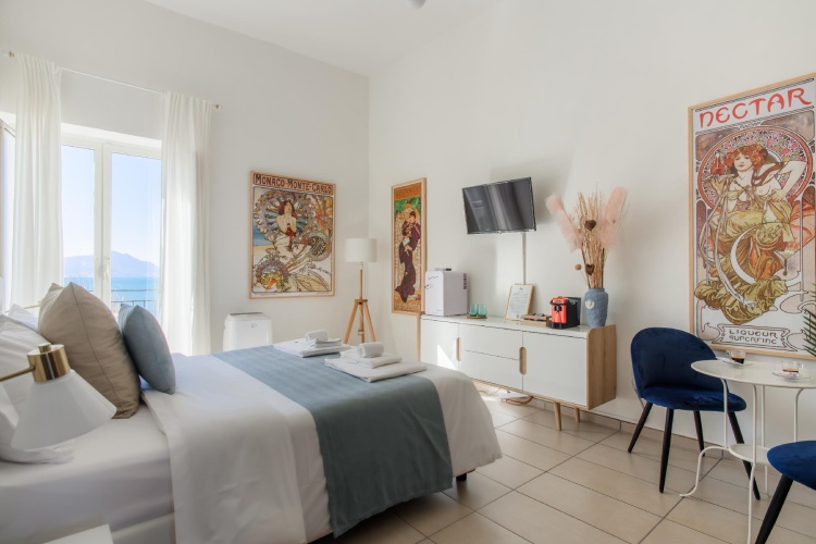 Suite with balcony