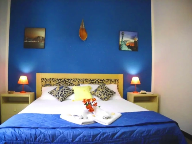 2 Bedrooms Cottage