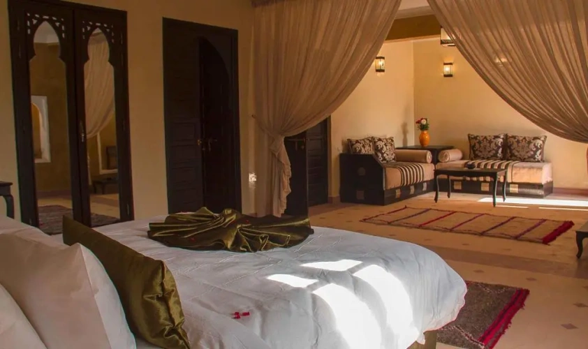 Suite with mountain view