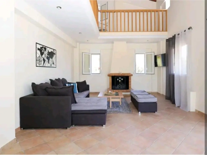 3 Bedrooms Villa