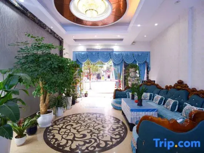 Zhenxiong Hongjin Hotel