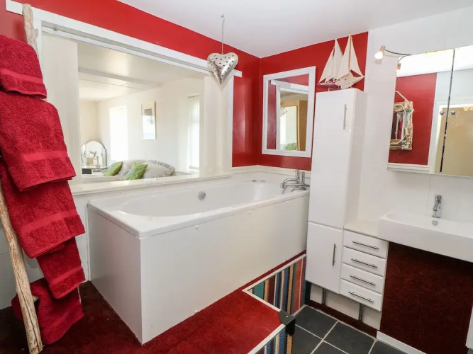 Sea View Apartment