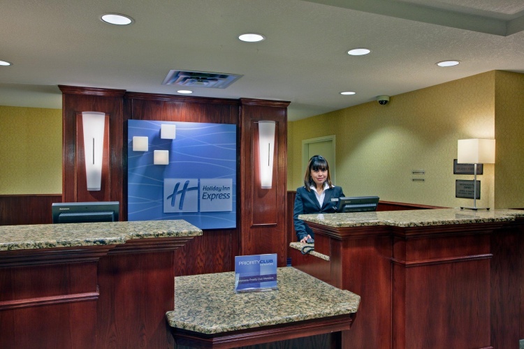 Holiday Inn Express & Suites Hinton photo 34
