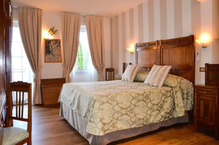 Standard Double room with lake view