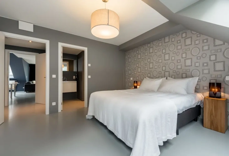 2 Bedrooms Apartment