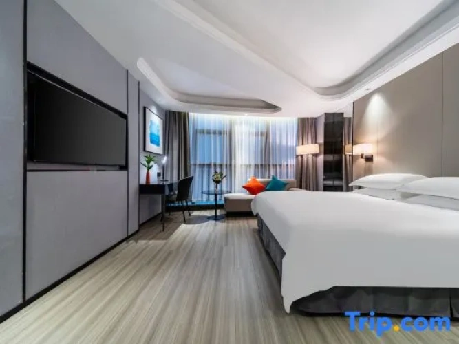 Standard Double room with view