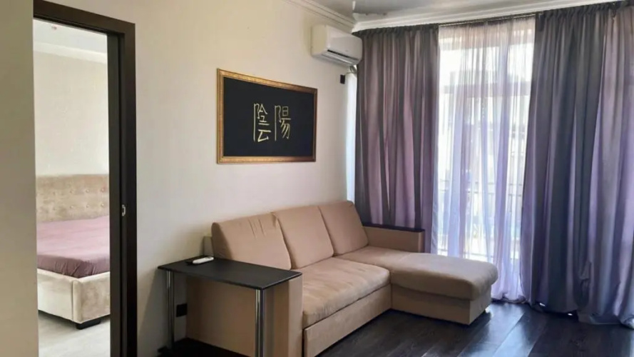 Guest House on Druzhby 1