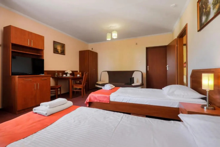 Hotel Restauracja Leliwa