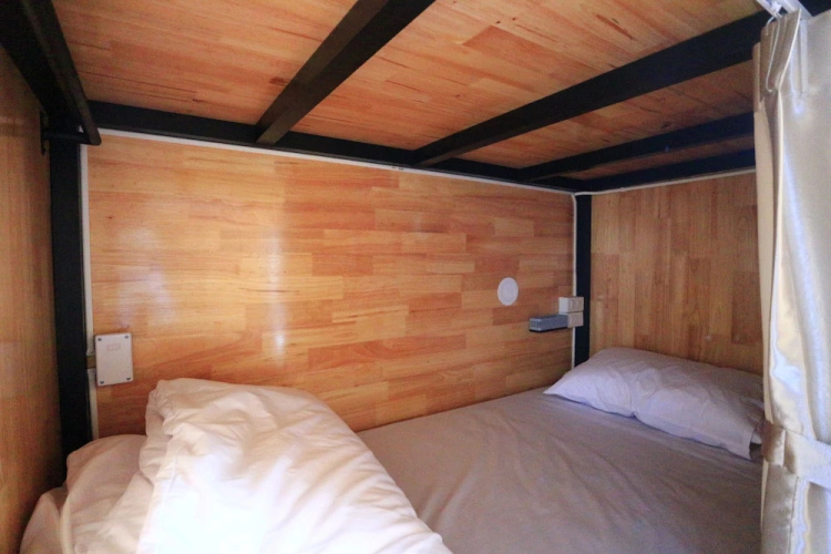 Aeou Hostel & Coffee - Adults Only