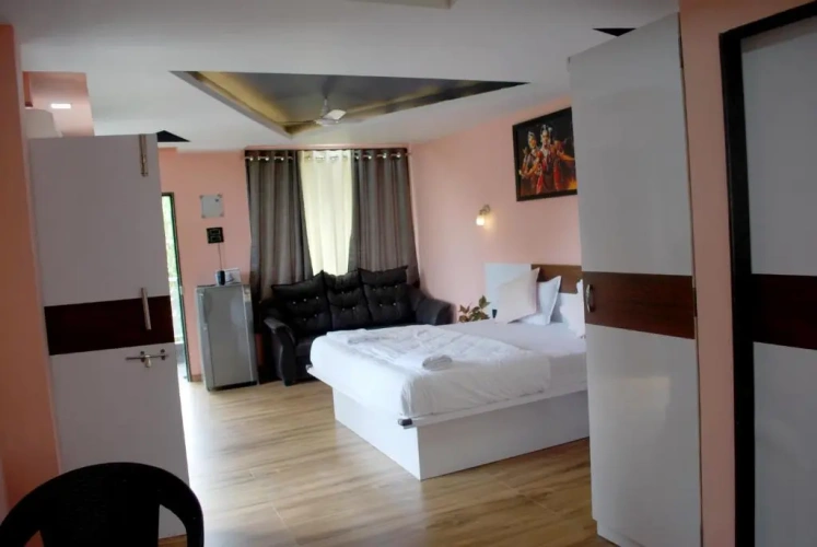 Studio with balcony
