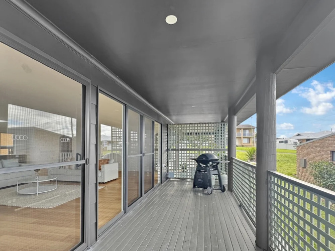 2-bed Beach Haven With Garden & Alfresco Dining
