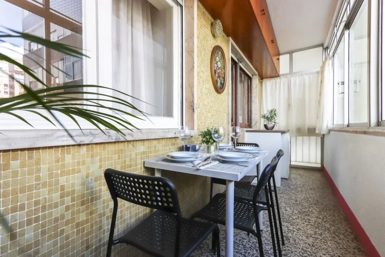 2 Bedrooms Apartment with balcony