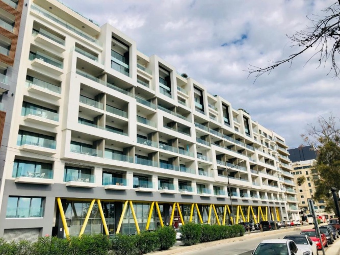 3 Bedrooms Apartment