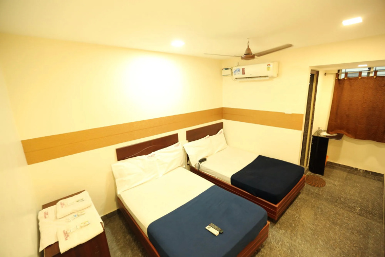 Hotel Boopathi