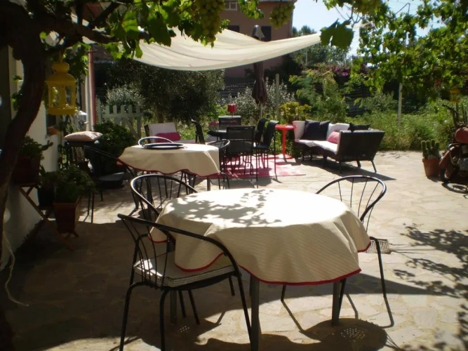 Deluxe Double room with garden view