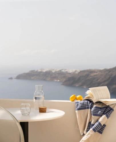 Premium with Outdoor Mini Plunge Pool Quadruple room with Caldera View