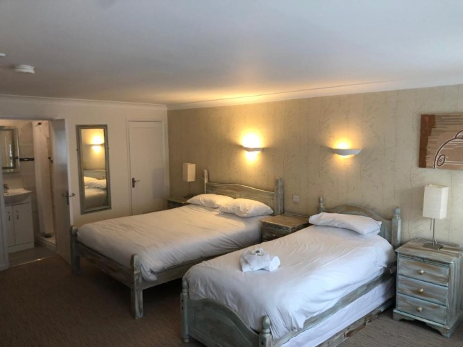 Standard Quadruple room