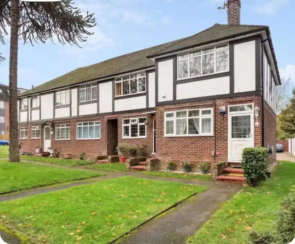 Lovely 2 Bedrooms Flat in South Sutton