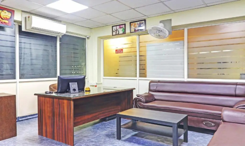 Itsy Hotels Infinity, Hitech City