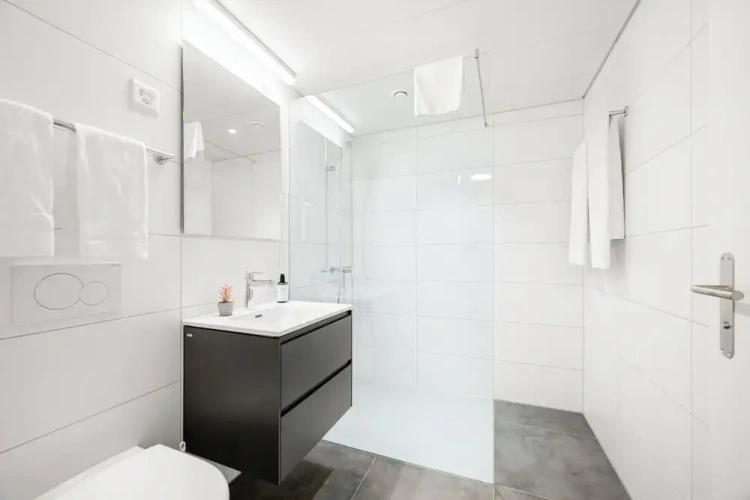 Standard Twin room with balcony