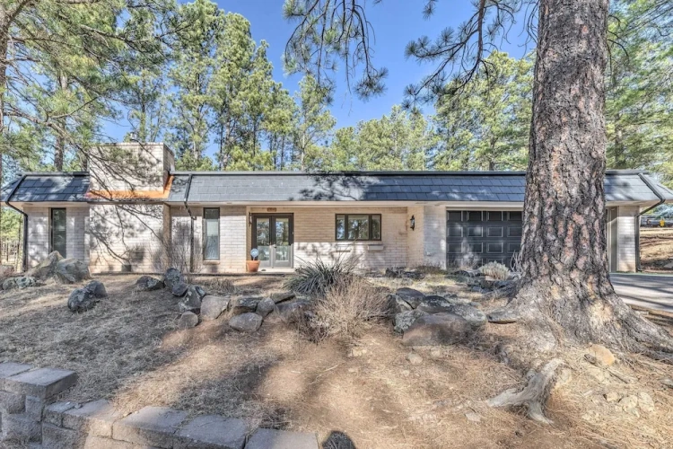 2 Bedrooms Cottage