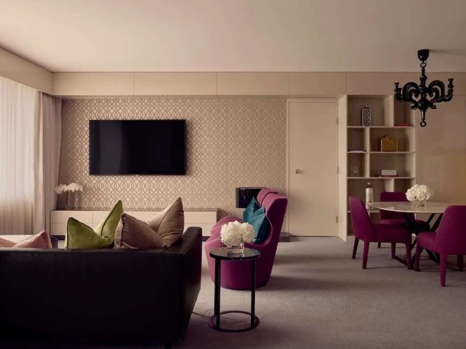 Double Club Suite with city view