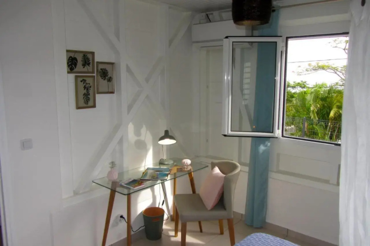 Or bleu-Bungalow volcan Soufriere-Vue sur mer