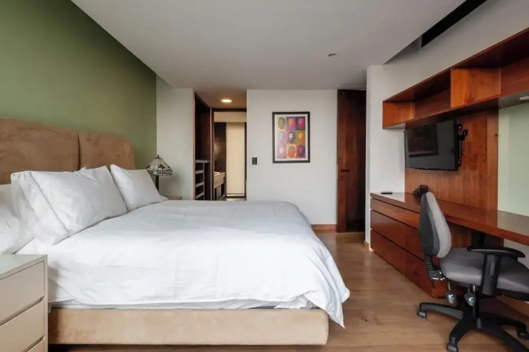 319-PH Luxury 3BR Duplex PH