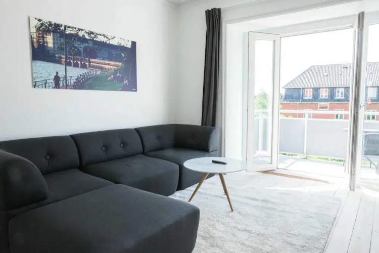 Beautiful 2-bed Apartment