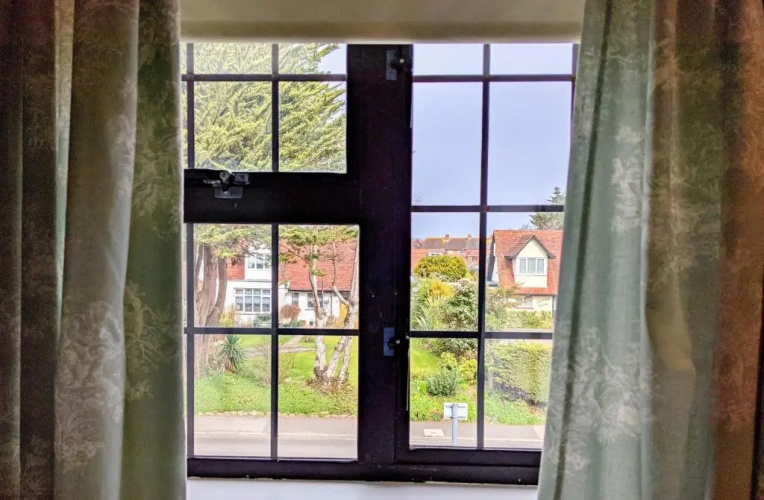 Bankside, Middleton