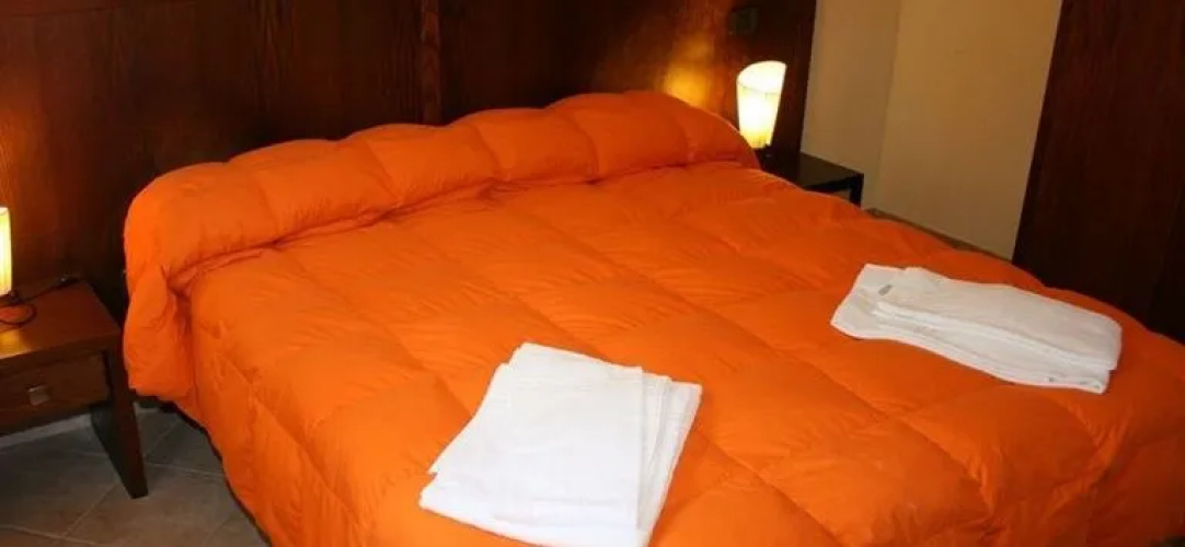 Red Hotel