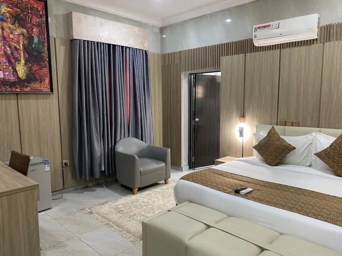 Deluxe Double Suite