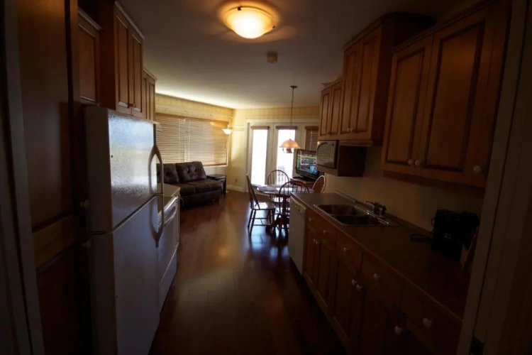 2 Bedrooms Luxury Apartment with balcony