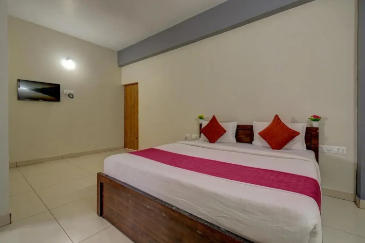 Hotel Light House Comforts - Mysore
