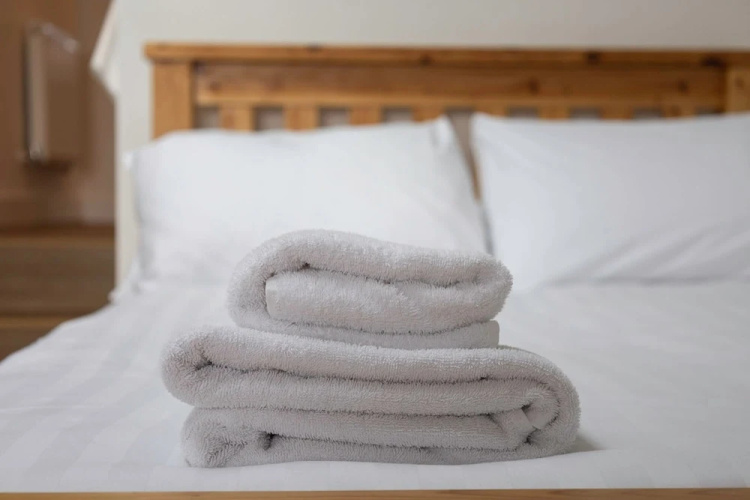 Host Stay Downland Studio
