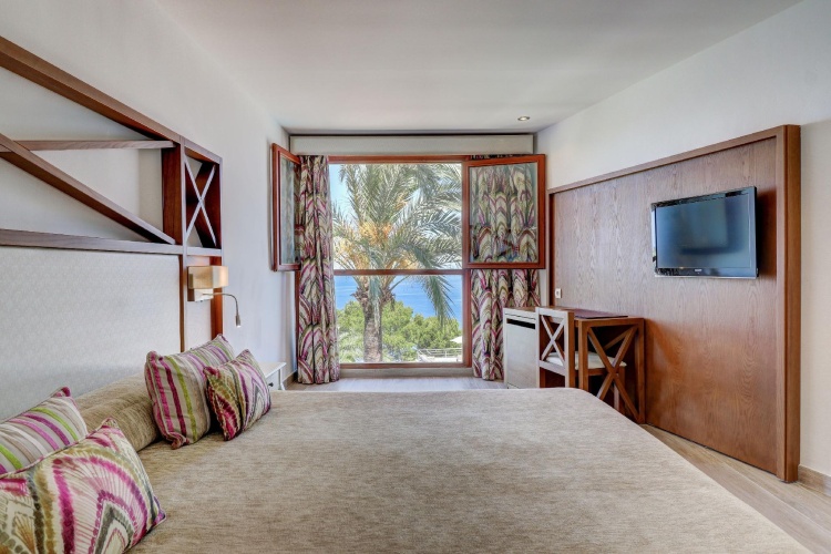 Standard room with sea view