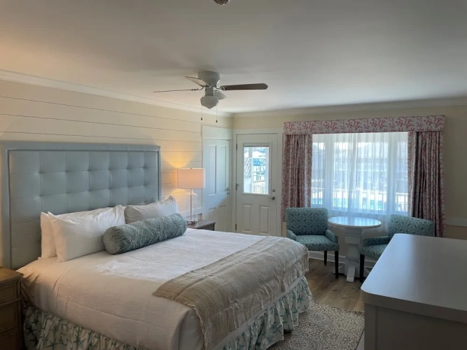 Premium Double room with balcony and with harbour view