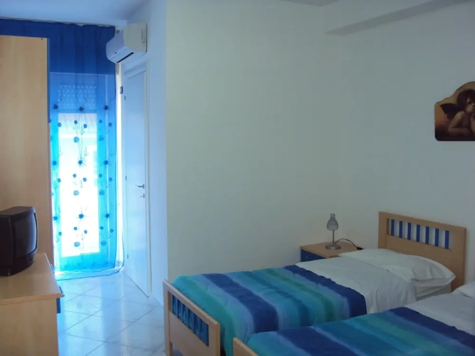 Standard Twin room with balcony