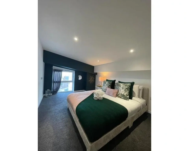 2 Bedrooms Apartment