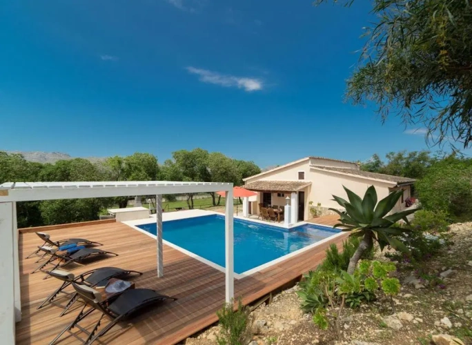 3 Bedrooms Villa