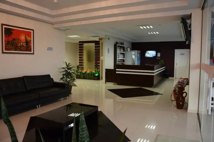 LH Plaza Hotel