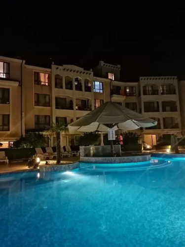 Paradise Bay D8 Apartment