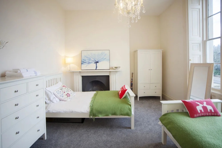The Green Park Apartment