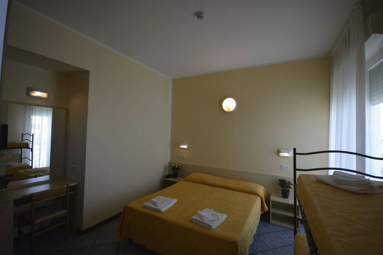 Hotel Corona