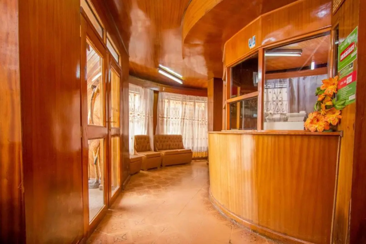Hotel Genevieve