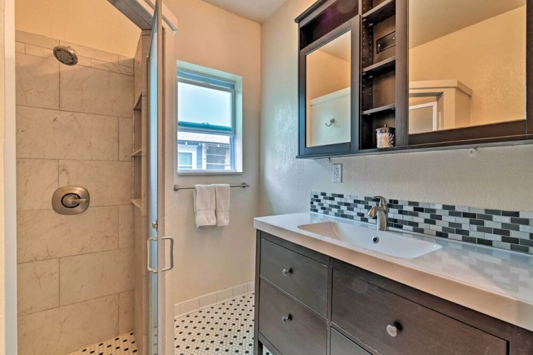 2 Bedrooms Cottage