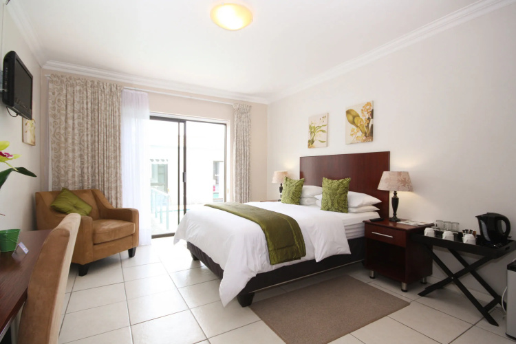 Le Blue Guesthouse
